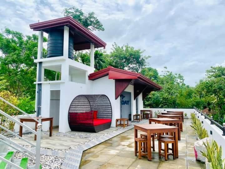 Hotel Sunny Cloud Harumalgoda ภายนอก รูปภาพ
